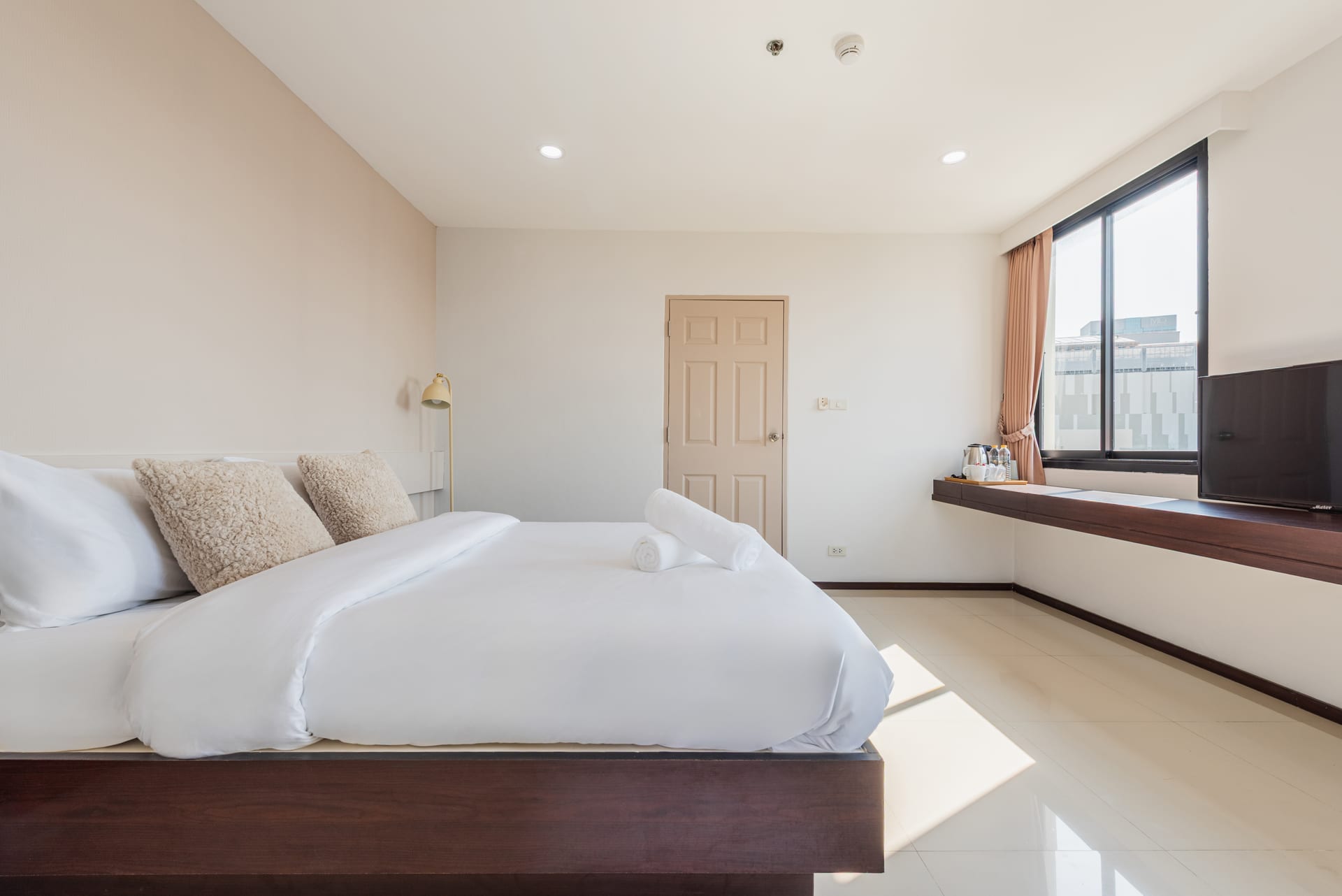พื้นที่รับแขก One Bedroom Suite - Zayn Hotel บางนา